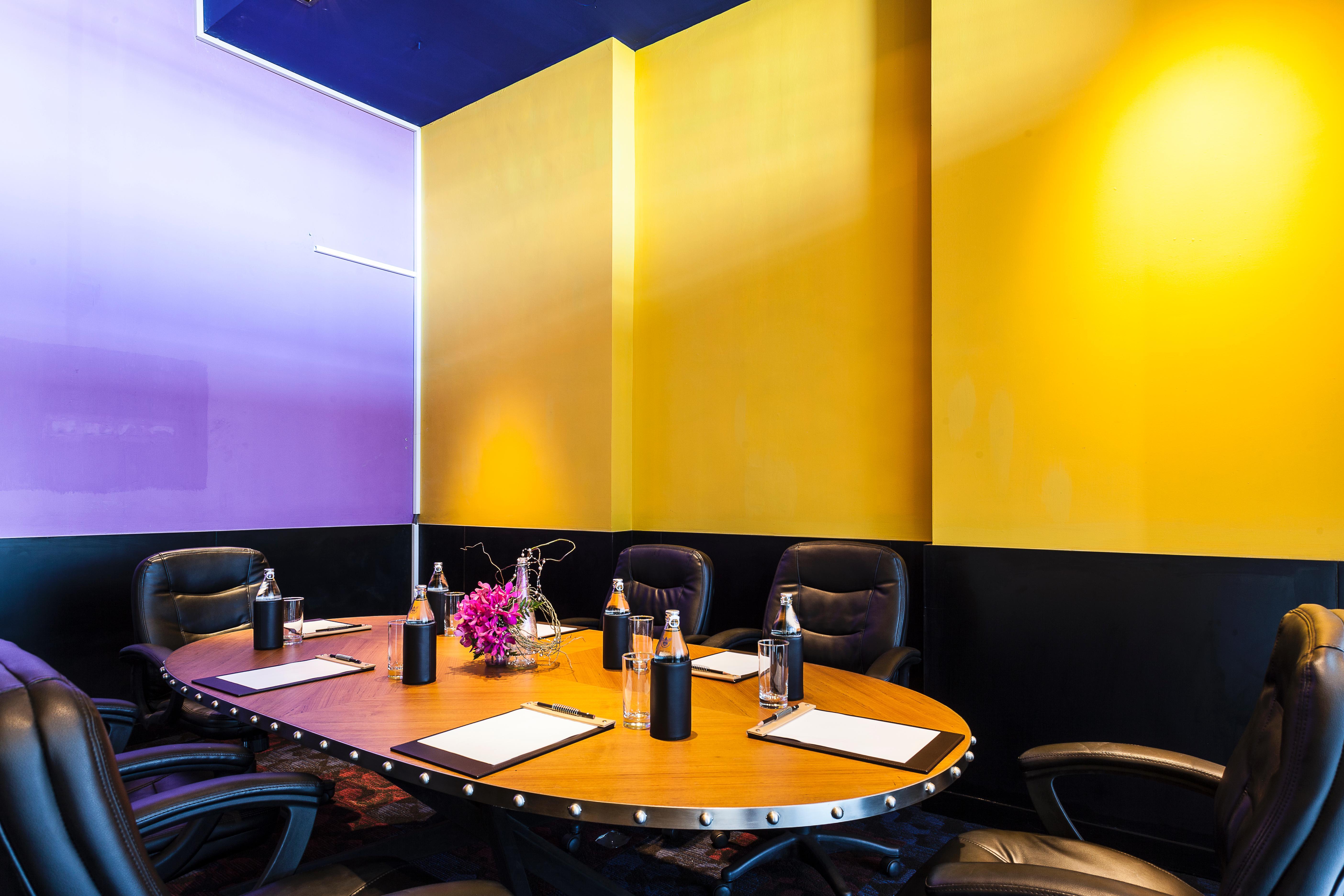 فندق سيام آت سيام ديزاين باتايا المظهر الخارجي الصورة Meeting room at the W Hotel, San Francisco